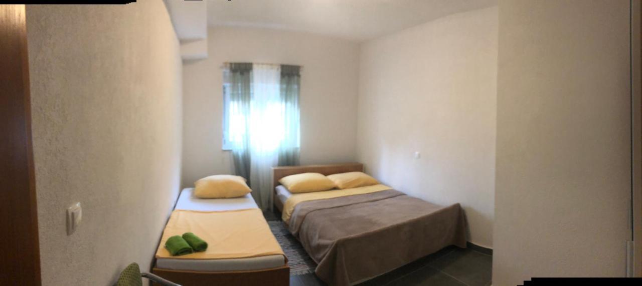 Apartmani Janja Starigrad Paklenica Εξωτερικό φωτογραφία