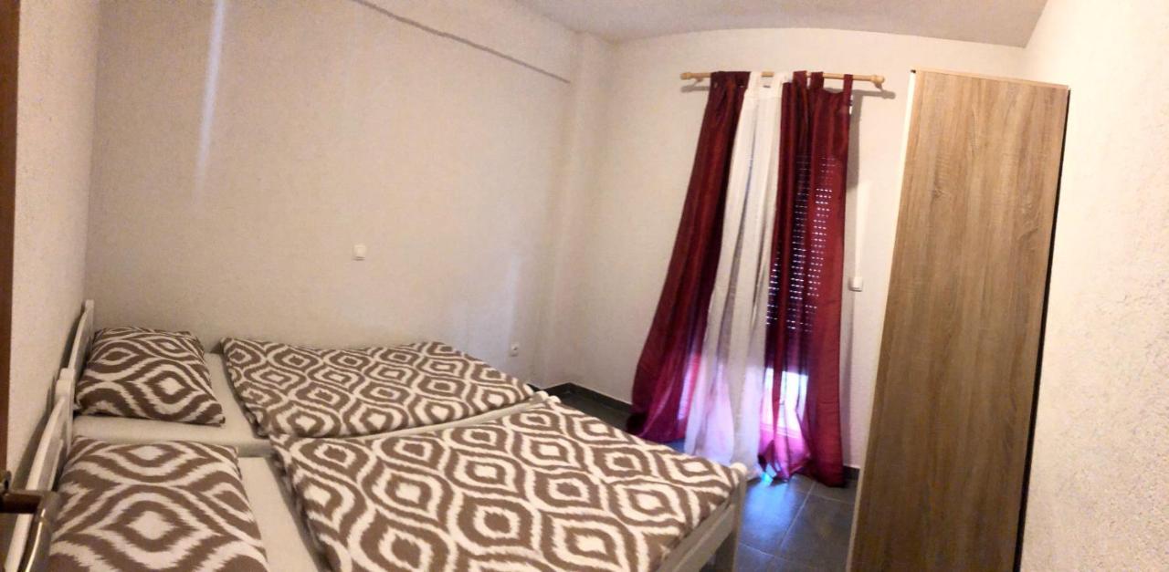 Apartmani Janja Starigrad Paklenica Εξωτερικό φωτογραφία