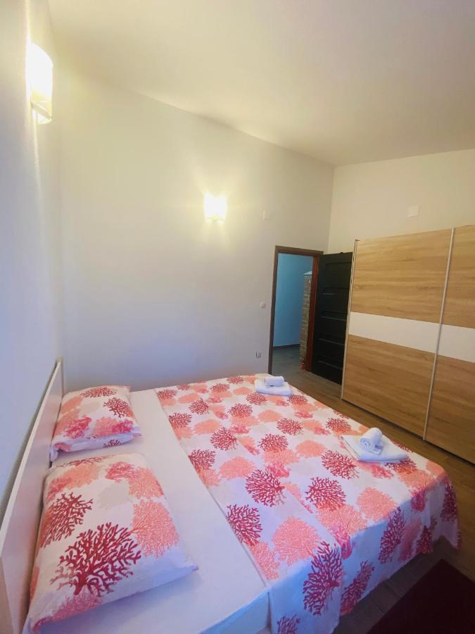 Apartmani Janja Starigrad Paklenica Εξωτερικό φωτογραφία